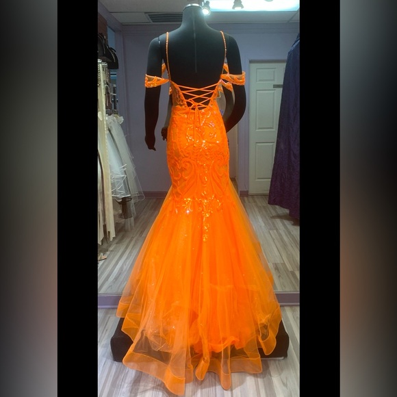 Lia Mia - 23-103 - 2 - Orange - Picture 2 of 2